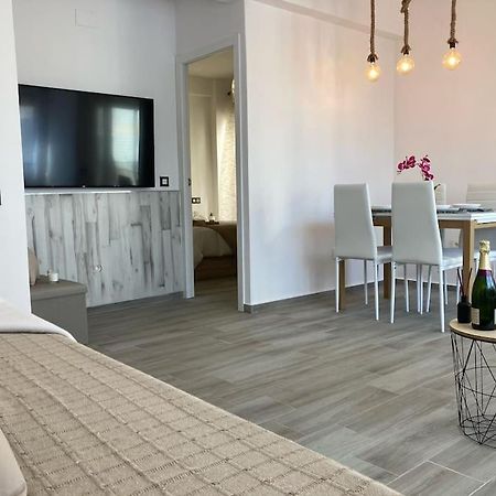 Coqueto Apartamento De Playa Con Piscina Y Terraza バレンシア エクステリア 写真