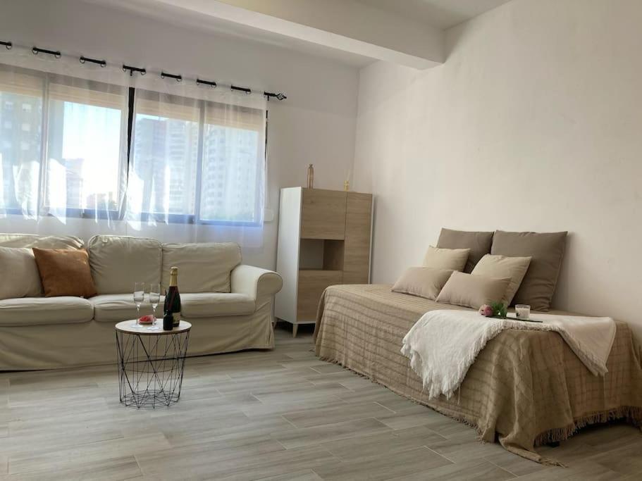 Coqueto Apartamento De Playa Con Piscina Y Terraza バレンシア エクステリア 写真