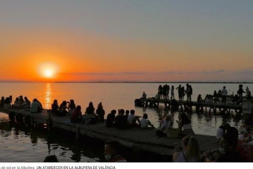 Coqueto Apartamento De Playa Con Piscina Y Terraza バレンシア エクステリア 写真